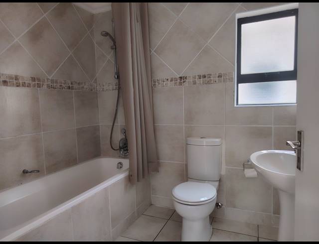 2 BEDROOM APARTMENT FOR SALE IN ROME